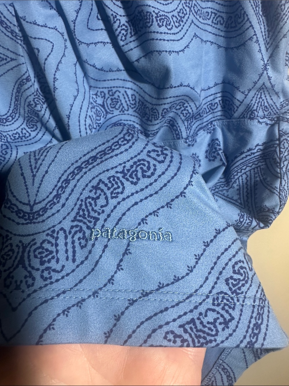 Patagonia Women’s Medium Blue Paisley Tank Top - Picture 4 of 5